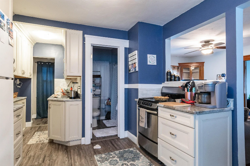 739 Page St - Photo 2 of 8