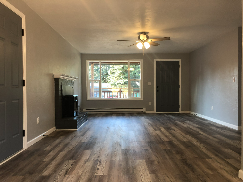 320 Kanuku St Se - Photo 4 of 10