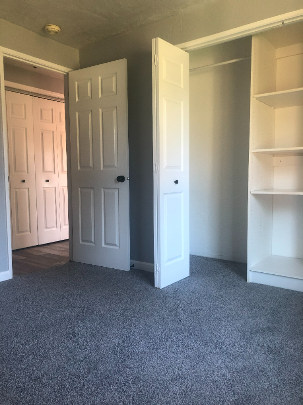 320 Kanuku St Se - Photo 5 of 10