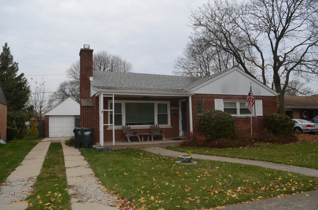 8918 Parkside Ave - Photo 2 of 15