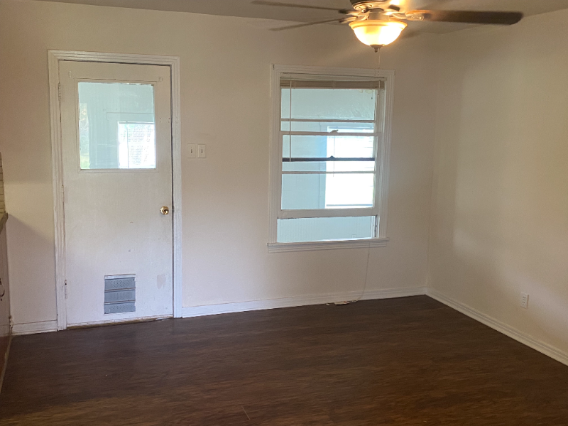 4207 Idylwood Ln - Photo 4 of 14