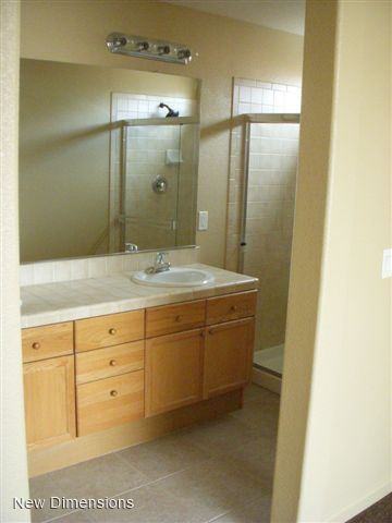 3351 Toledo Ct - Photo 3 of 6
