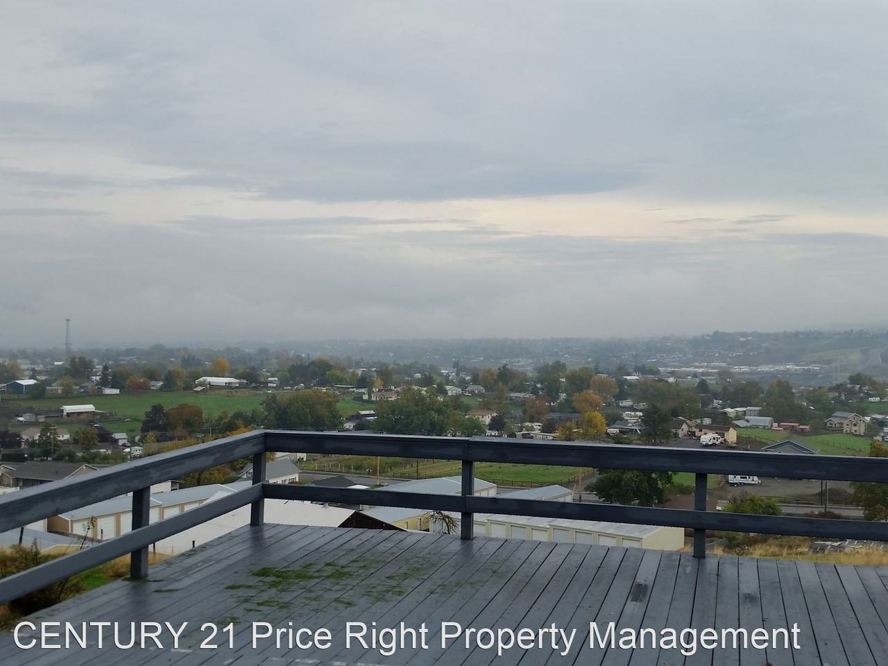 2211 Highline Dr - Photo 3 of 11