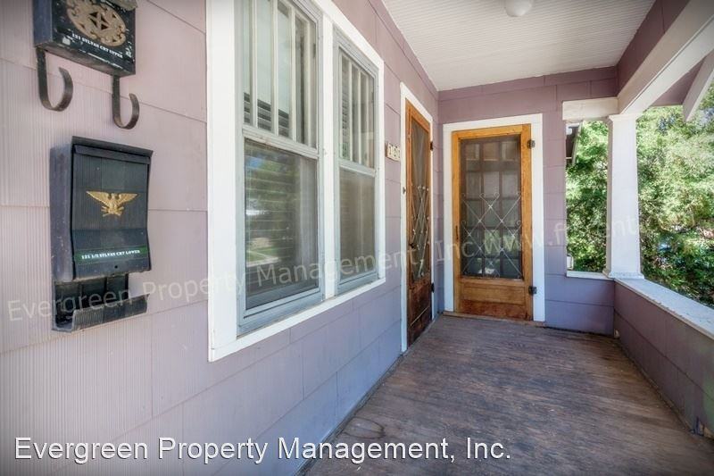 121 Sylvan Court - Photo 2 of 21