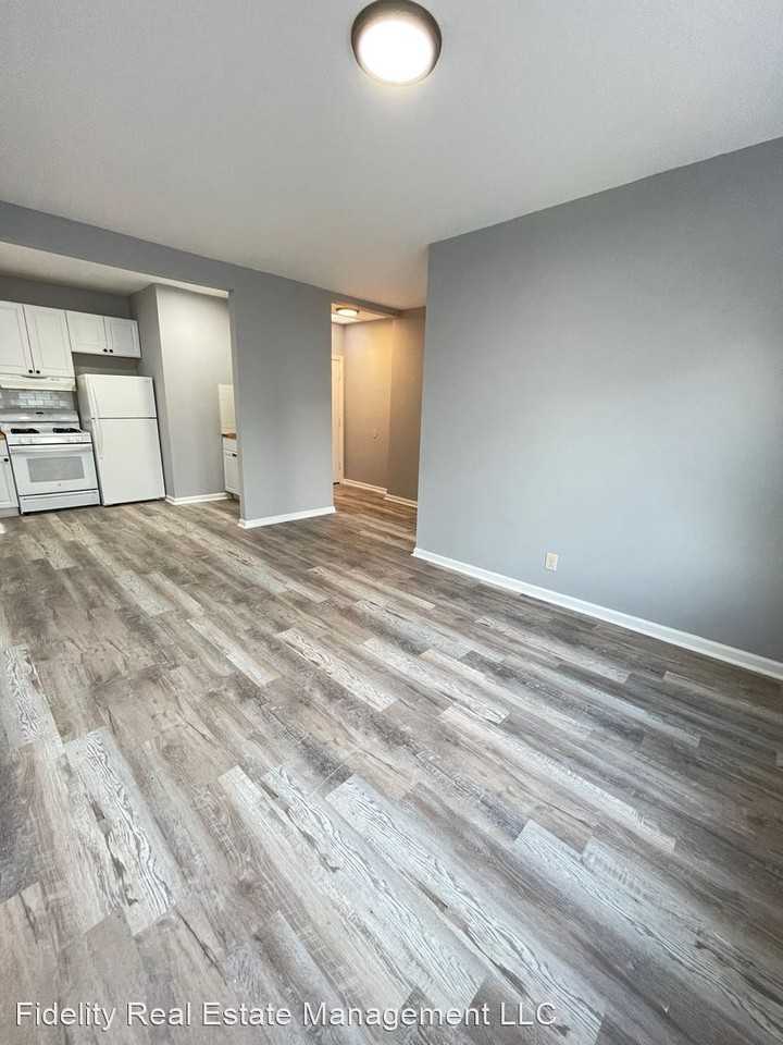 428-430 Liberty St - Photo 2 of 10