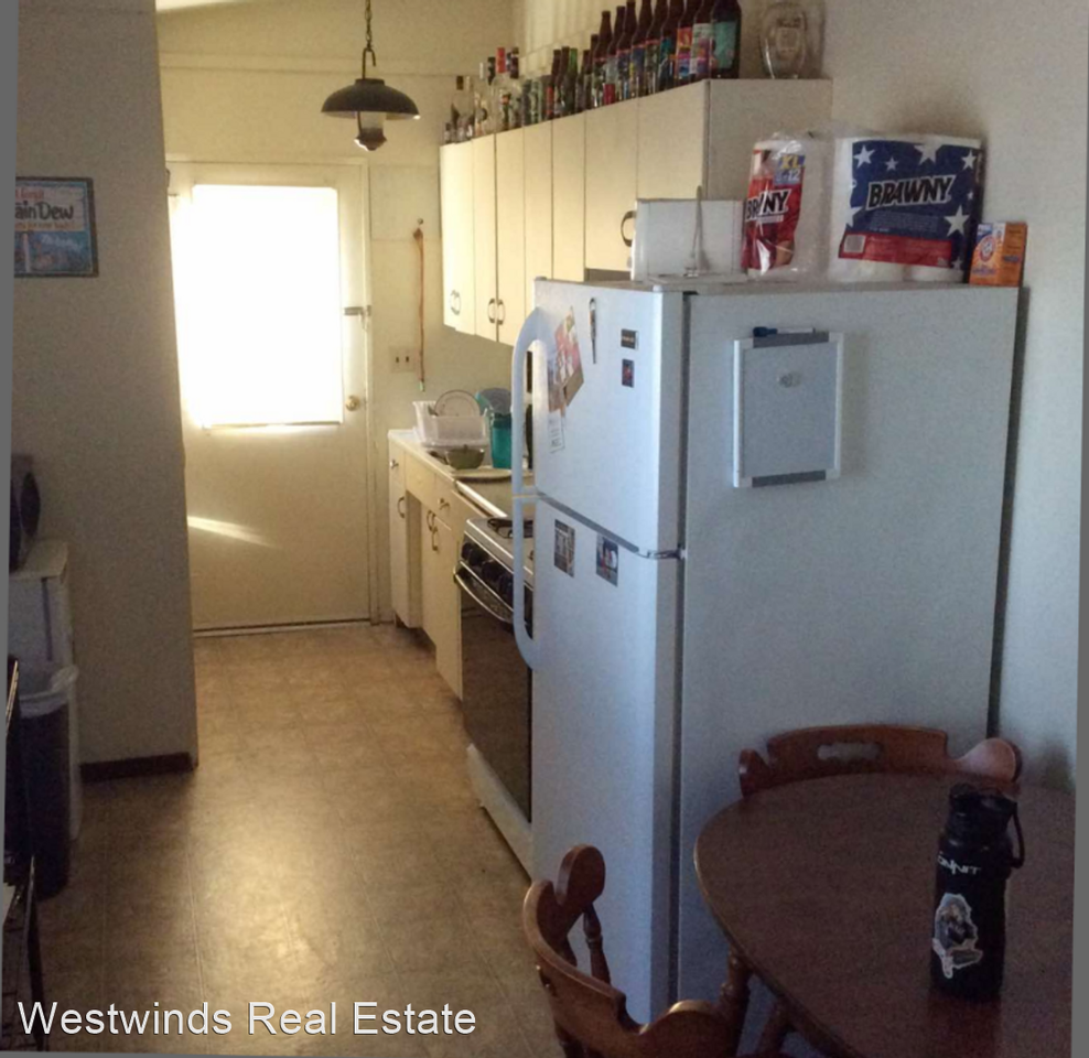 447 Douglass Court - Photo 2 of 13