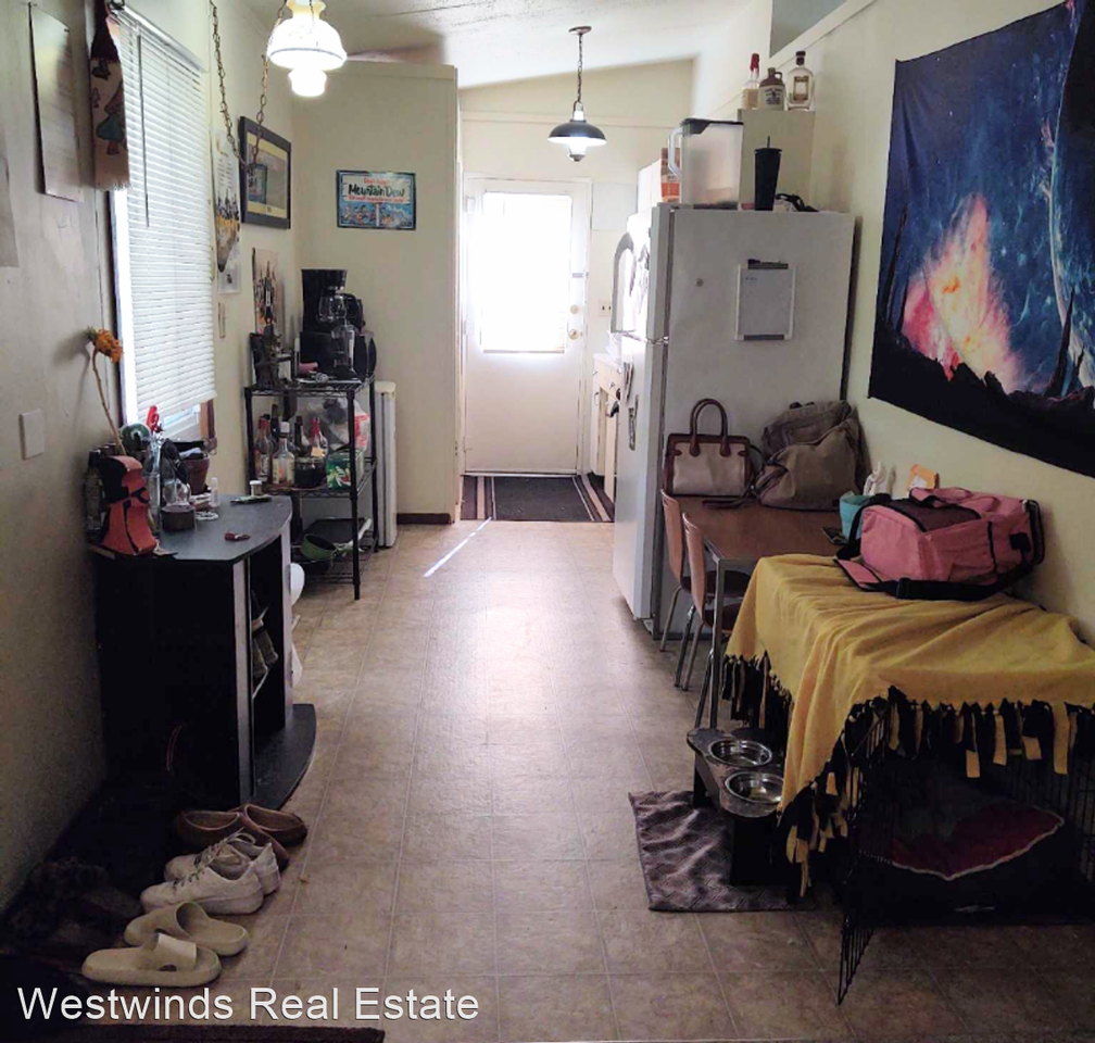 447 Douglass Court - Photo 3 of 13