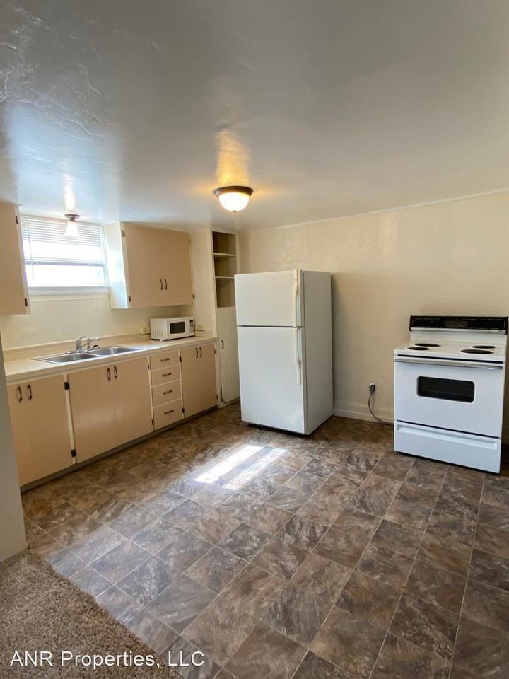 533 Wayne - Photo 2 of 10