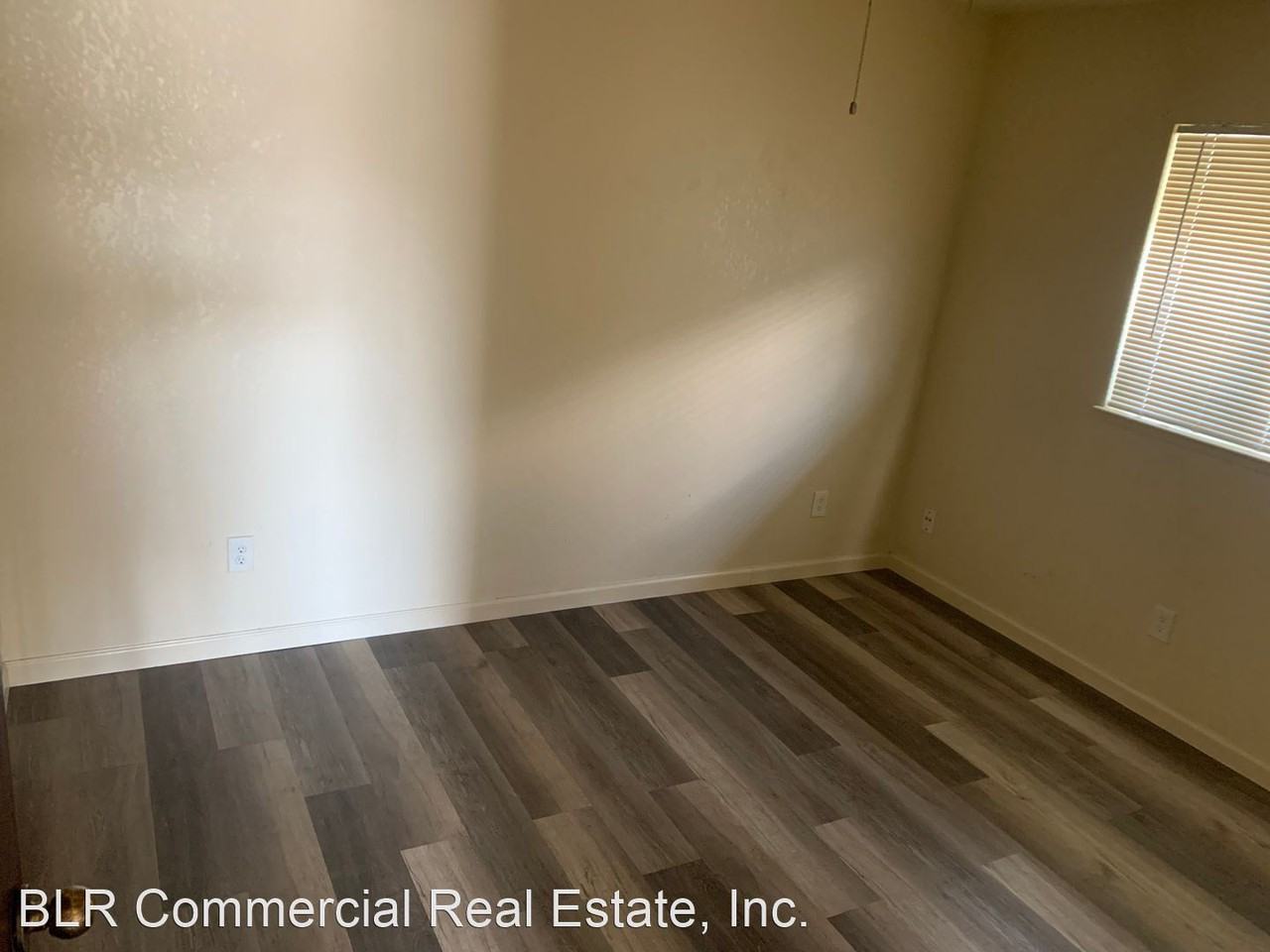 129 W. San Joaquin St. and 109 N. A Avenue - Photo 3 of 4