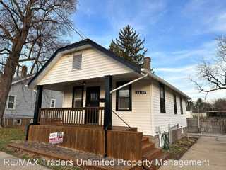 3438 N Prospect Rd, Peoria, IL 61603 3 Bedroom House for $995/month - Zumper