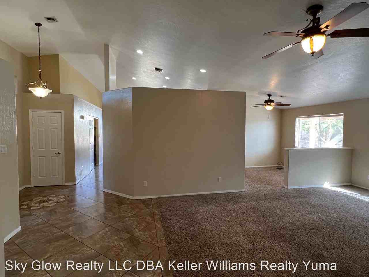 1983 S 33rd Dr - Photo 2 of 36