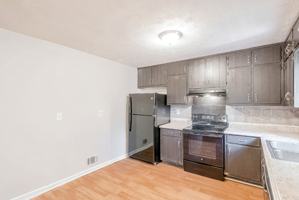 featured image of Candler Woods Dr