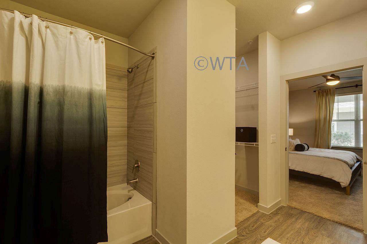 1639 CABLE RANCH RD - Photo 3 of 26