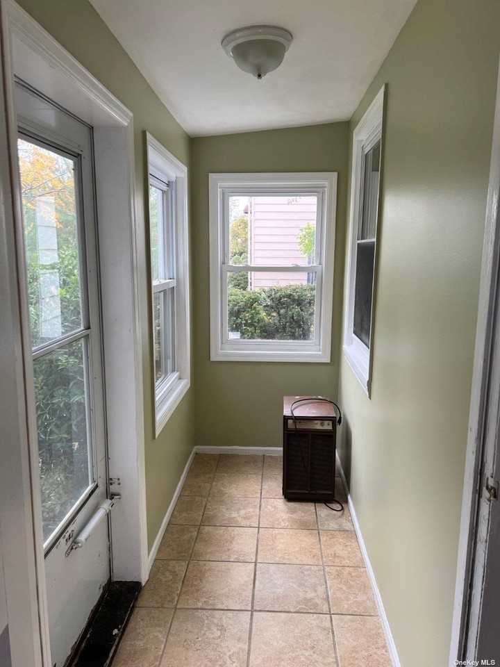 360 Merrifield Avenue - Photo 2 of 13
