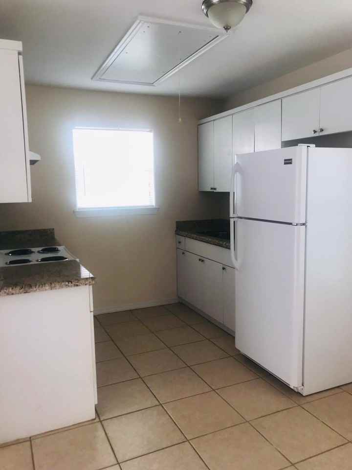 1502 Quitaca Dr - Photo 3 of 5