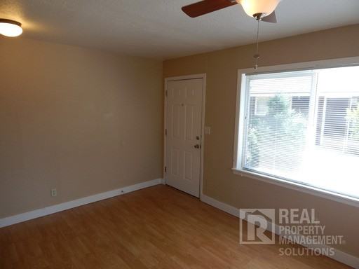 5033 NE 17th Ave - Photo 2 of 6