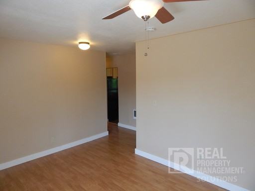 5033 NE 17th Ave - Photo 3 of 6