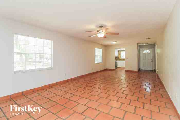 30525 Saint Andrews Blvd - Photo 3 of 10