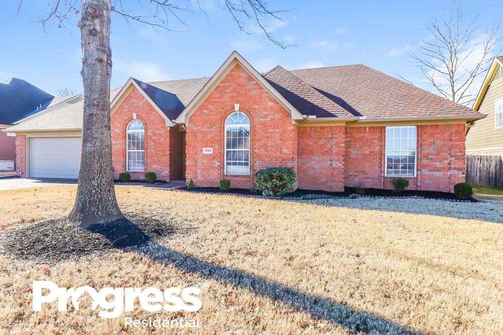 4509 Meadow Cliff Dr - Photo 3 of 16