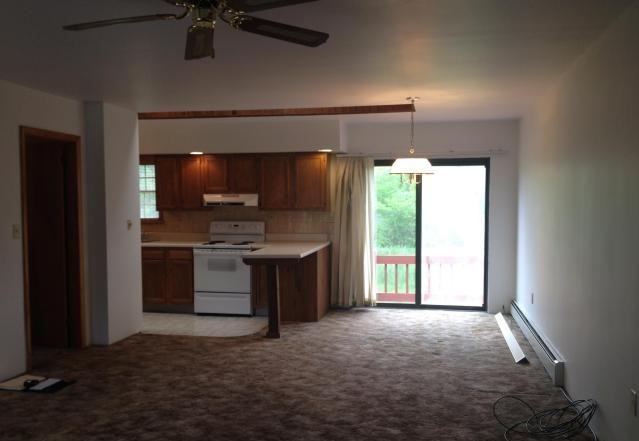 80 Decker Rd - Photo 2 of 11