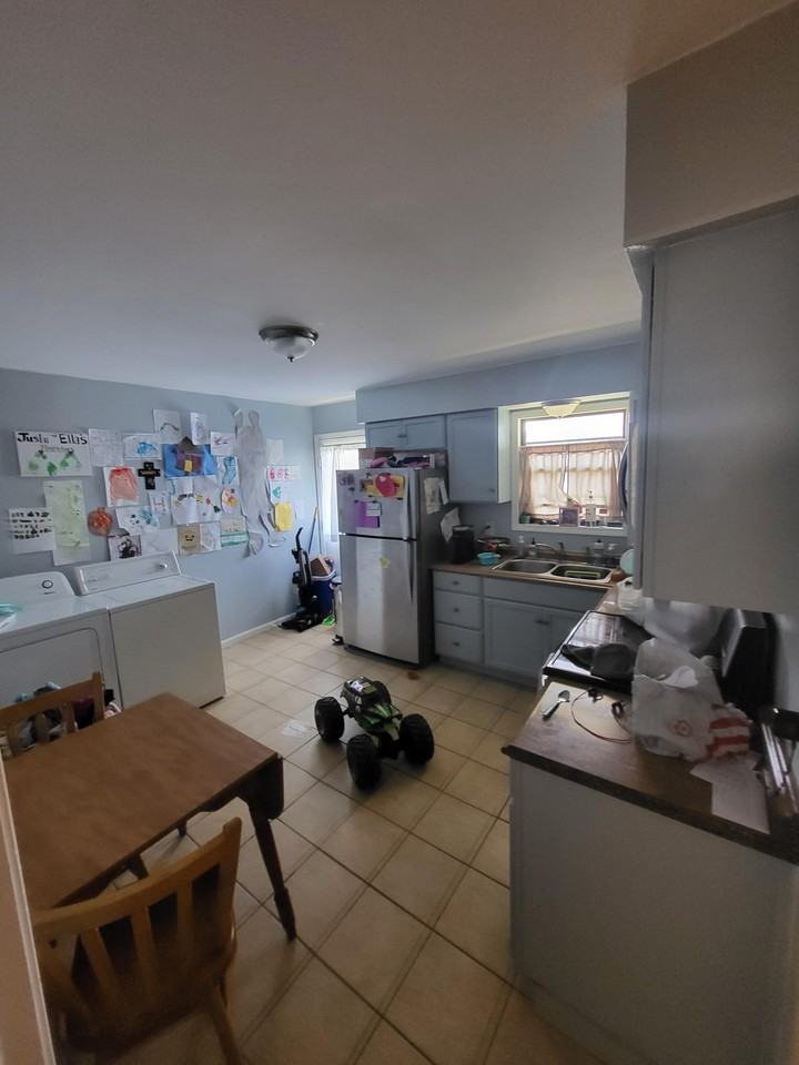 103 South Mulberry Street #B - Photo 2 of 4