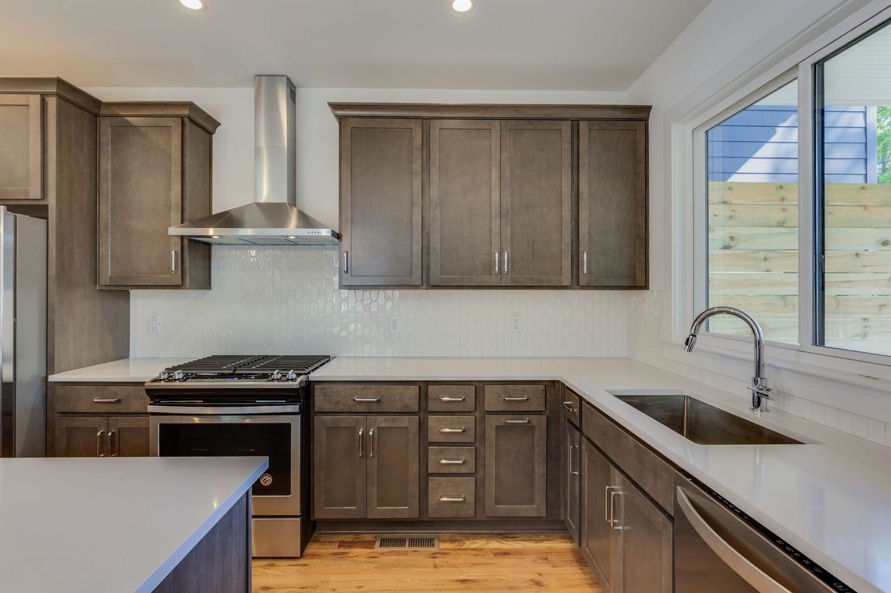 1822A 16th Ave N #1 - Photo 7 of 40