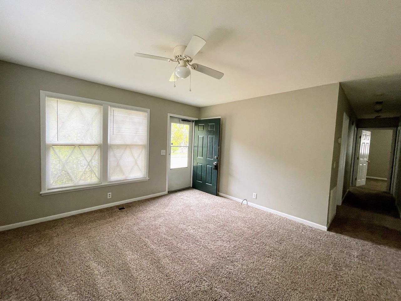 4305 Barry St Nw #1 - Photo 5 of 16