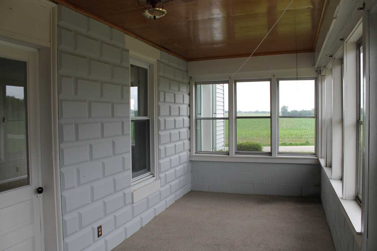 2135 Byrket Rd - Photo 3 of 18