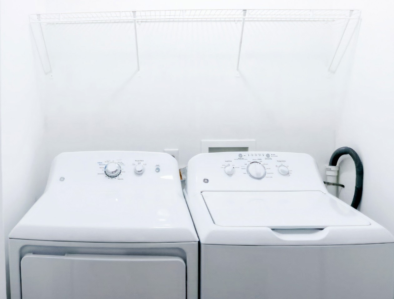 Orlando St Sw - Photo 3 of 7