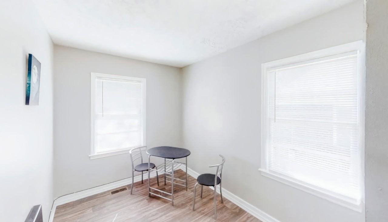 Orlando St Sw - Photo 5 of 7