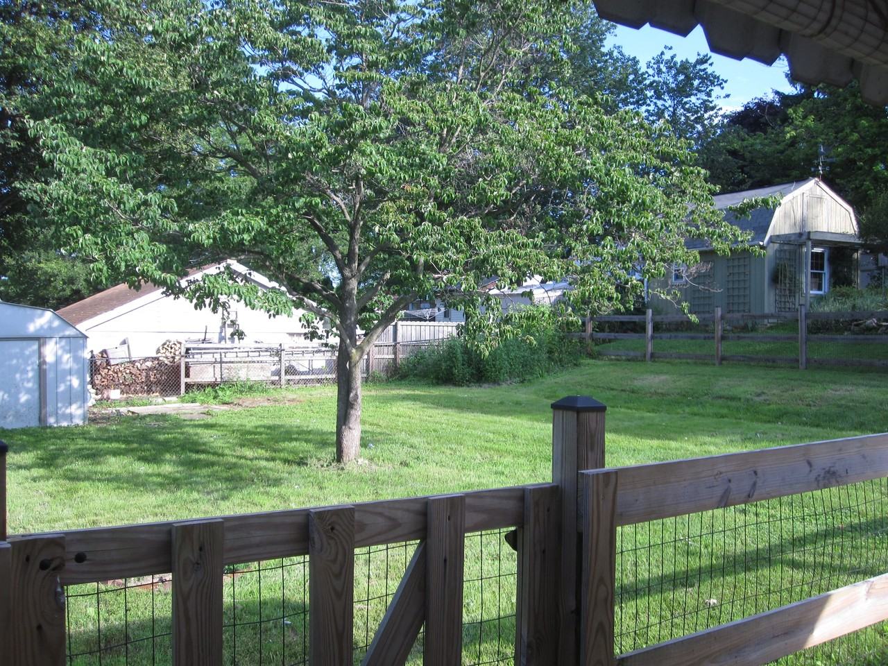 7410 2nd Ave - Photo 3 of 13