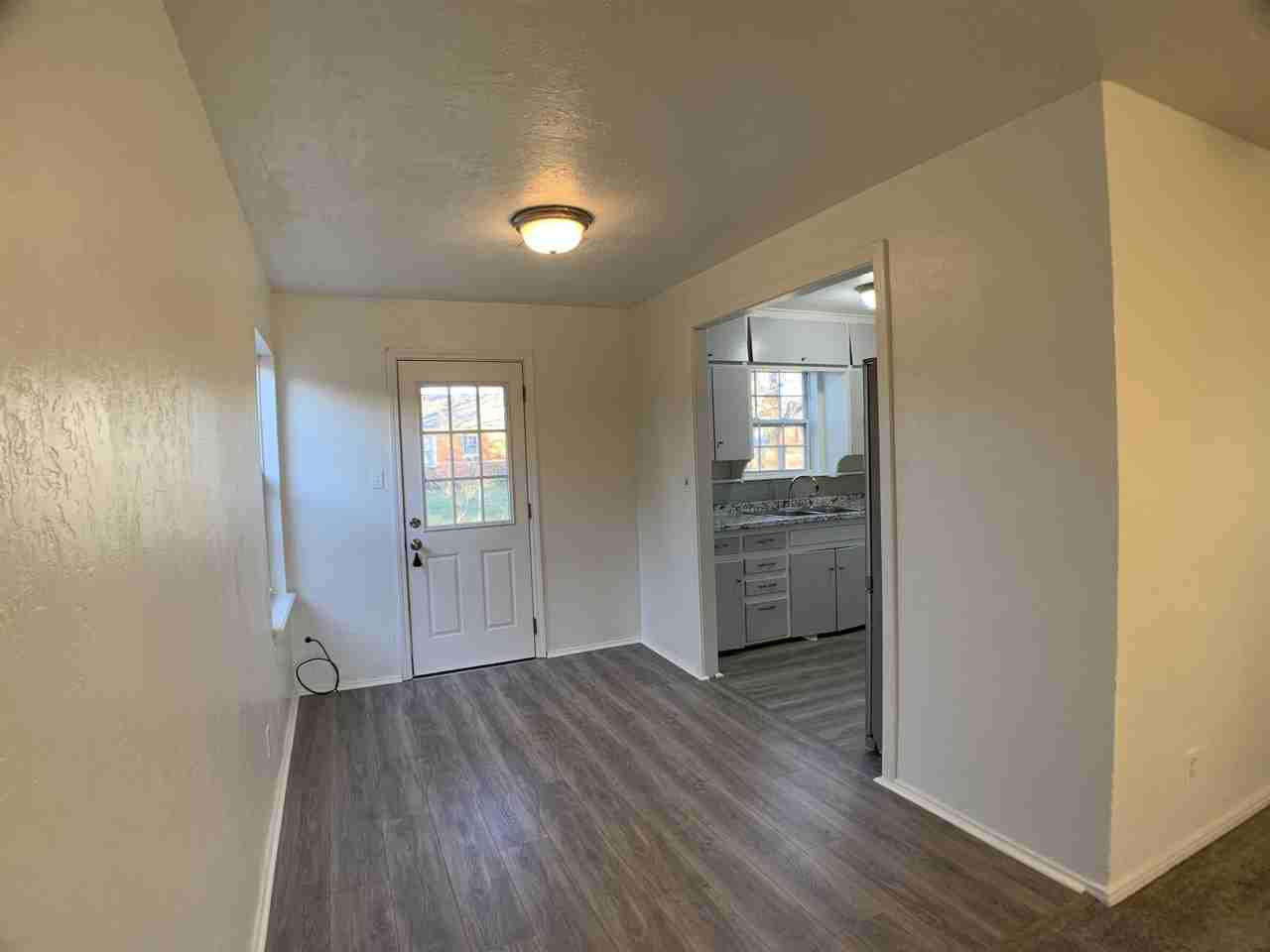 409 W Himes St #1 - Photo 3 of 11