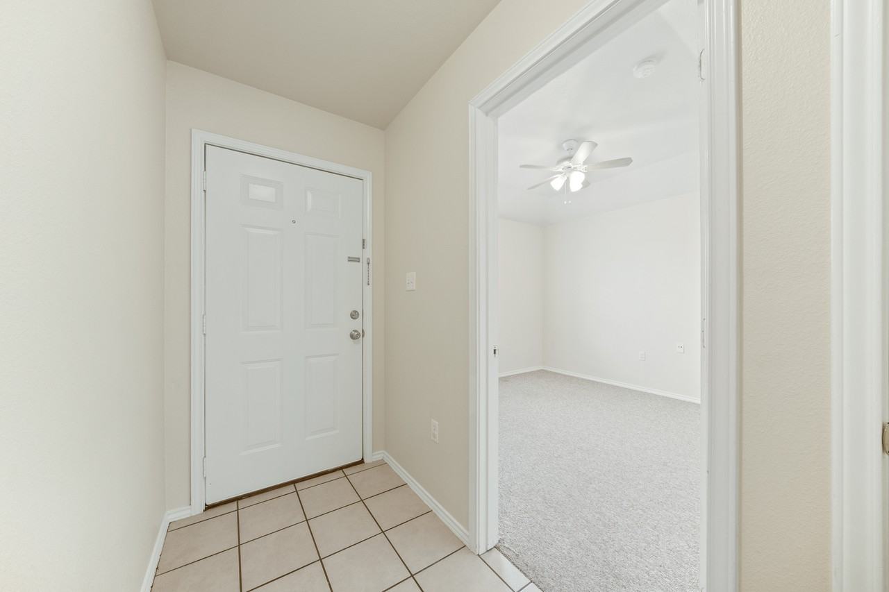 236 236 Rosalie DriveUnit A #1 - Photo 5 of 26