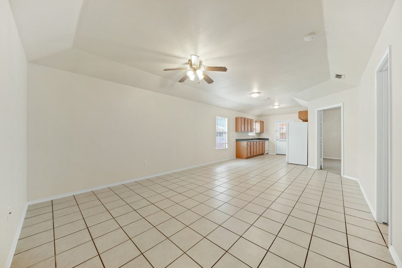 236 236 Rosalie DriveUnit A #1 - Photo 6 of 26