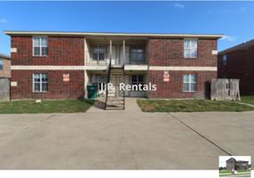 featured image of 413 Brittney Way #C