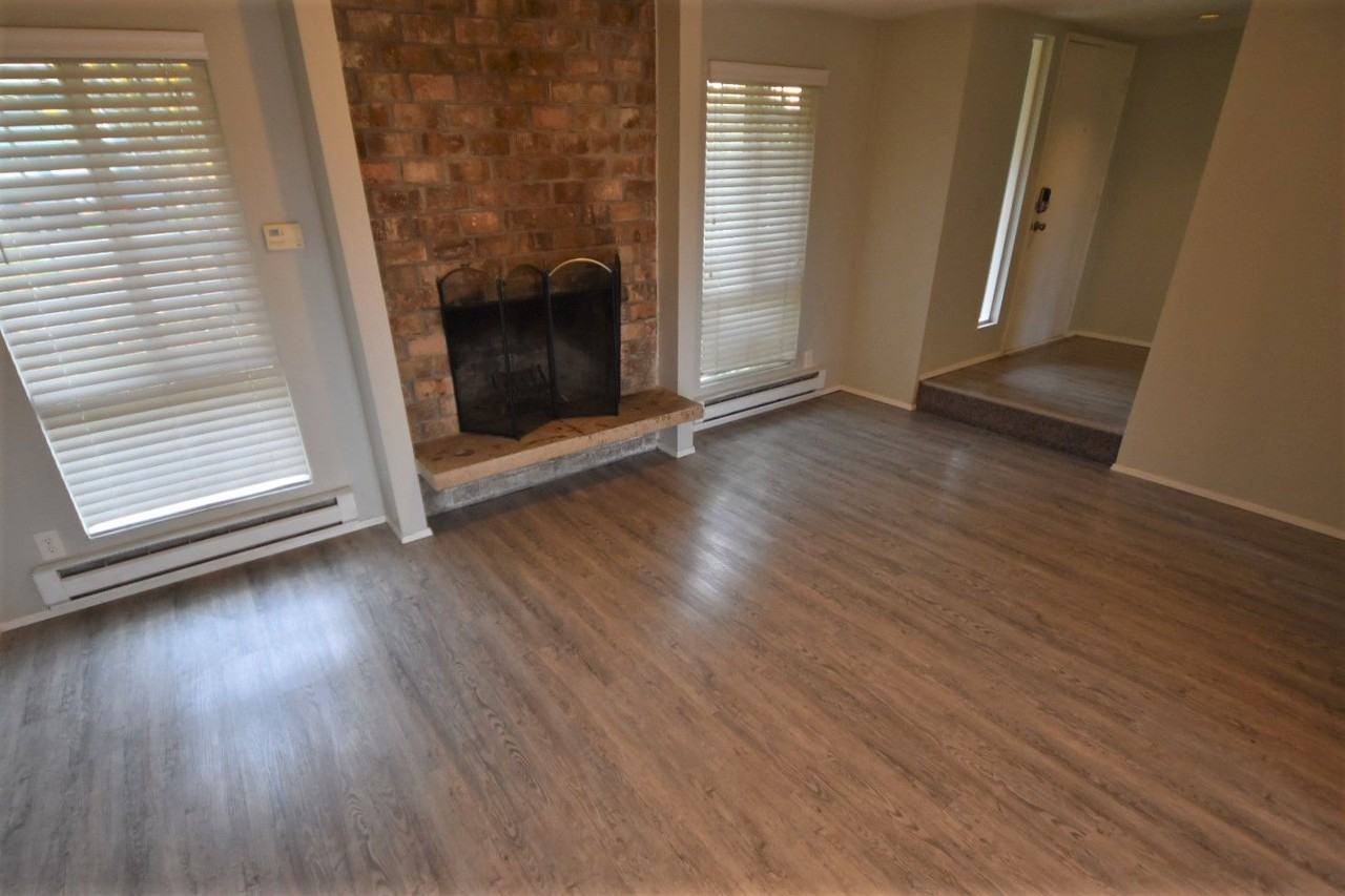 5704 66th Ave Ne - Photo 3 of 15