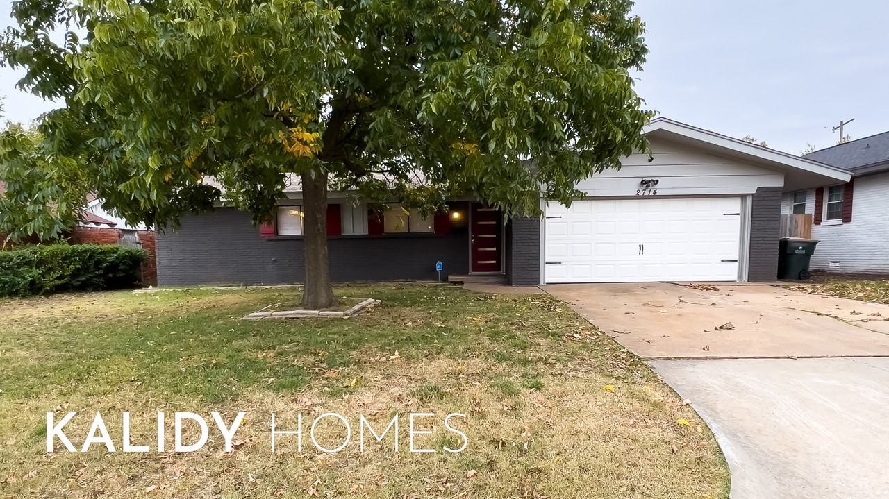 2714 Tottingham Rd #1 - Photo 3 of 50