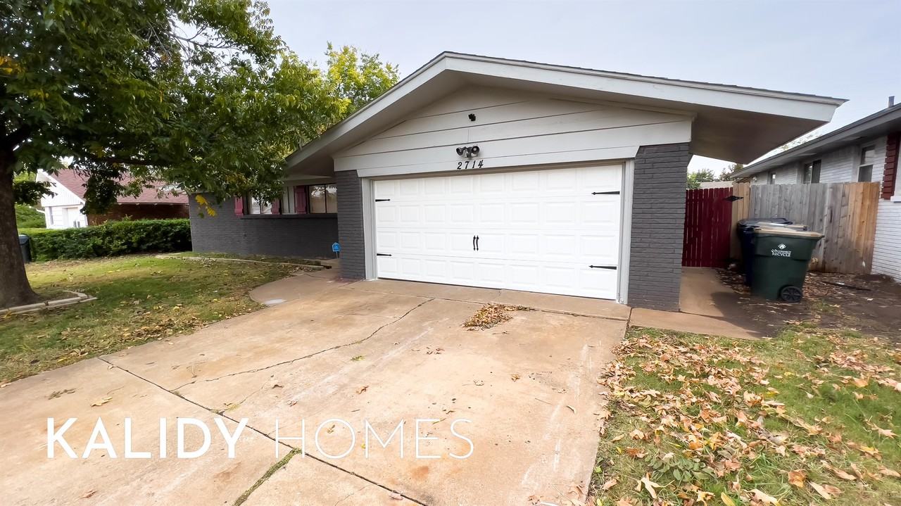 2714 Tottingham Rd #1 - Photo 4 of 50