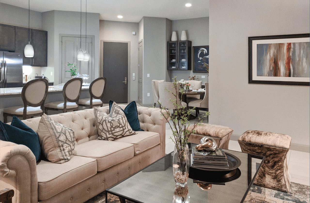 Le Palais Apartments - Photo 2 of 45