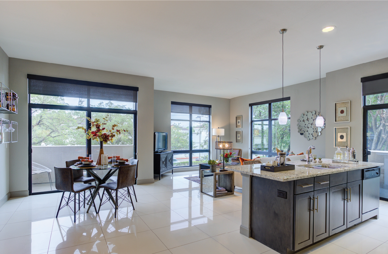 Le Palais Apartments - Photo 7 of 45