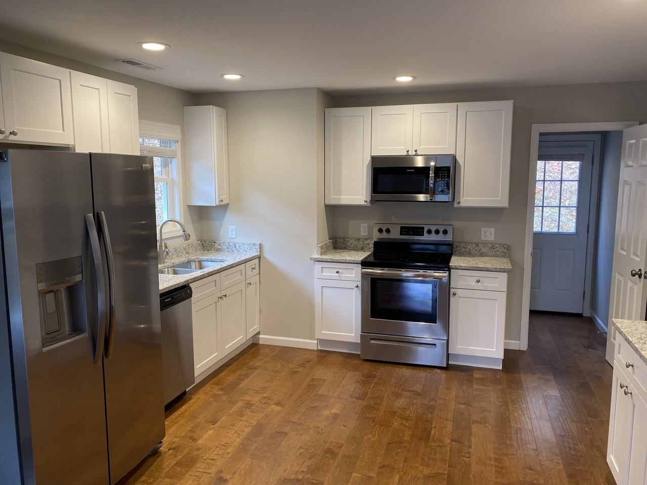 524 Sycamore Branch Rd - Photo 2 of 5