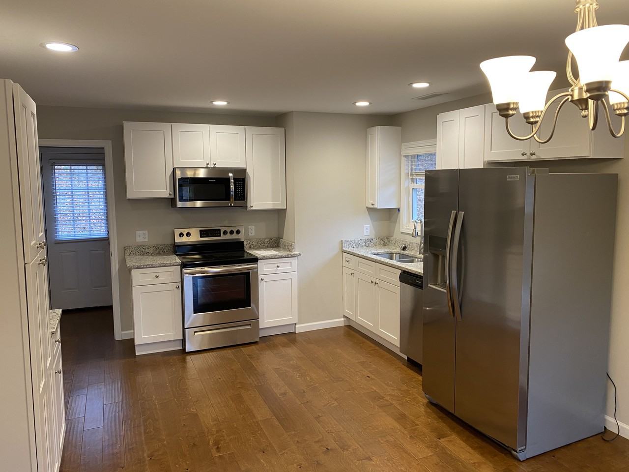 512 Sycamore Branch Rd - Photo 2 of 5