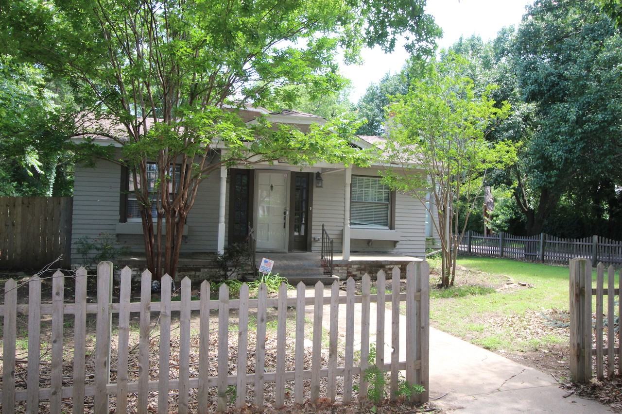 2130 NW 18th St - Photo 2 of 22