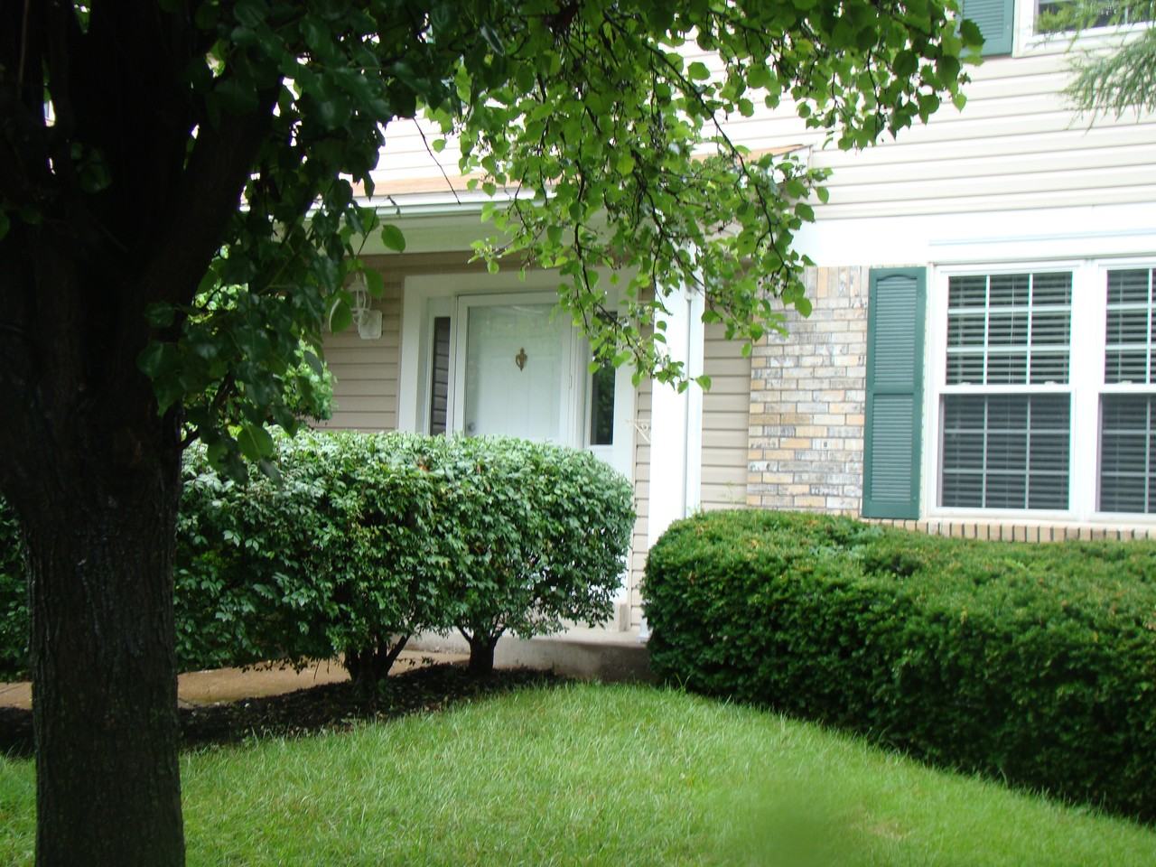 1035 Trifecta Dr - Photo 3 of 38