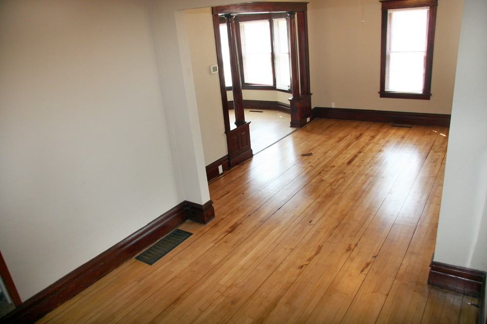 239 Birch Ave S - Photo 3 of 13