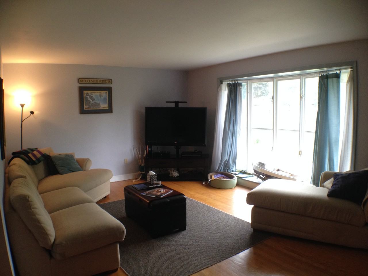 11914 Queen St - Photo 2 of 14