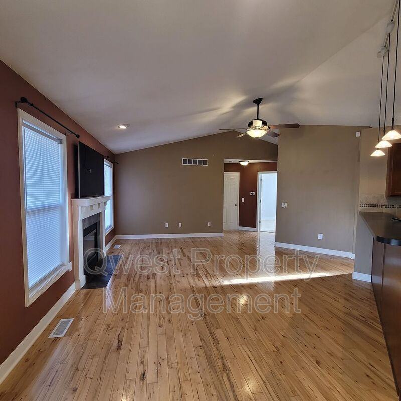 79 Rogue River View Dr Ne - Photo 5 of 28