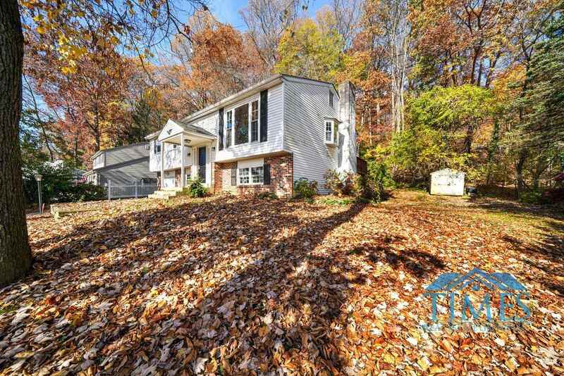 3407 Humpton Rd - Photo 2 of 36