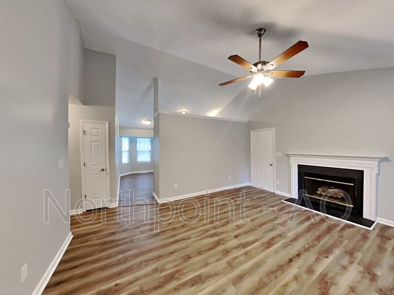 7001 Lazy Breeze Cir - Photo 2 of 19