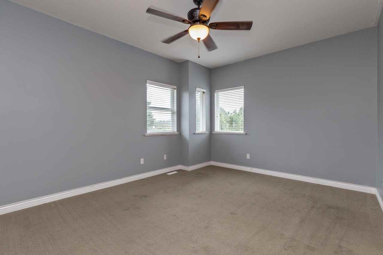 32693 Stokes Avenue - Photo 2 of 28